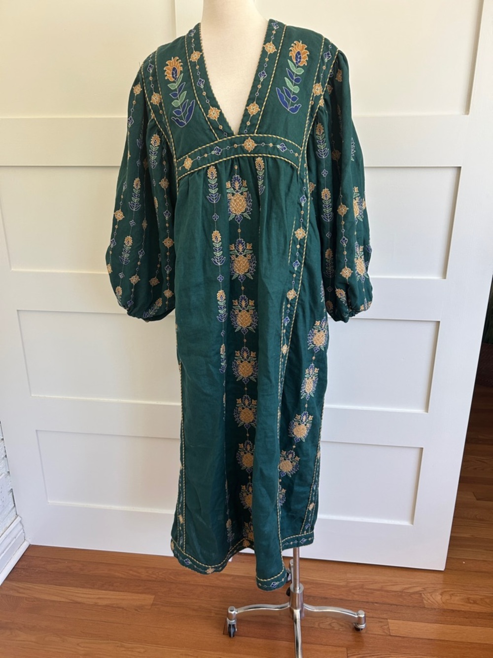 FARM Rio Emerald Green pineapple Maxi Dress with Yellow & Blue Embroidery - Picture 4 of 14